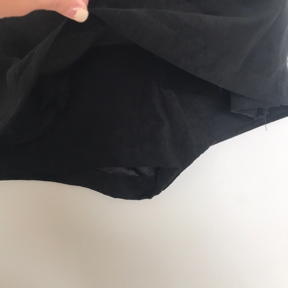 Mini suede black skirt - Picture 3 of 5